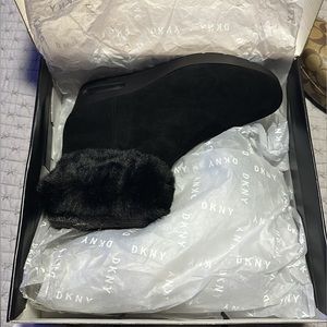 NWT DNKY Winter Boots